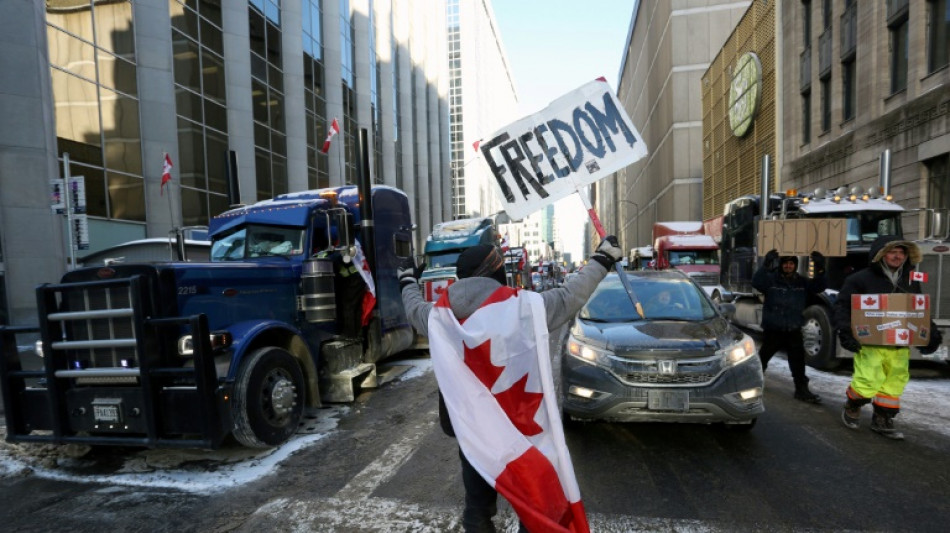Manifestations anti-mesures sanitaires: la situation &agrave; Ottawa "hors de contr&ocirc;le", le maire d&eacute;clare l'&eacute;tat d'urgence