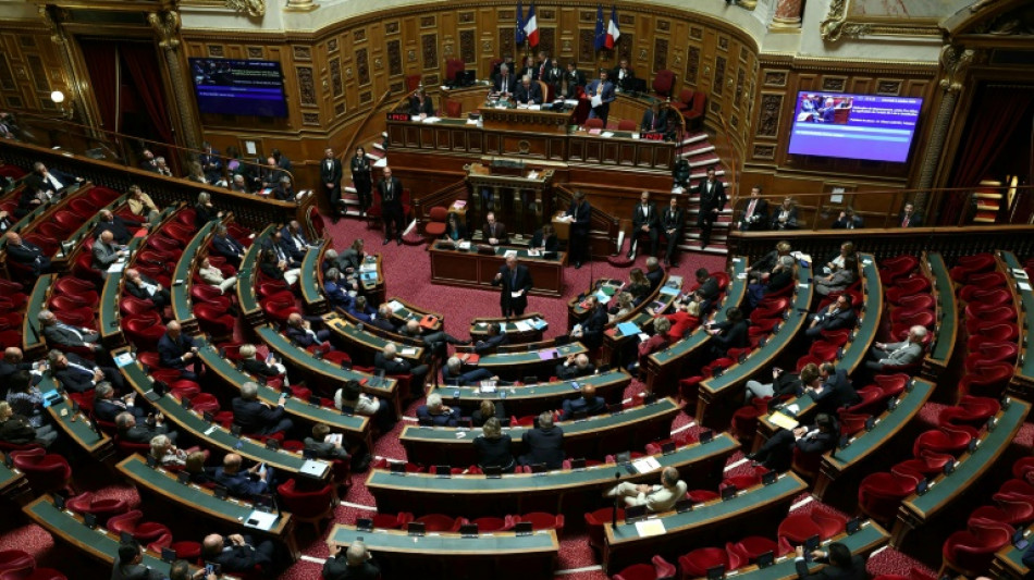 Assembleia francesa debater&aacute; mo&ccedil;&otilde;es de censura contra o governo nesta quarta-feira