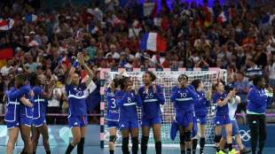 JO-2024: les Bleues redonnent le sourire au hand, 52e m&eacute;daille en kite-foil