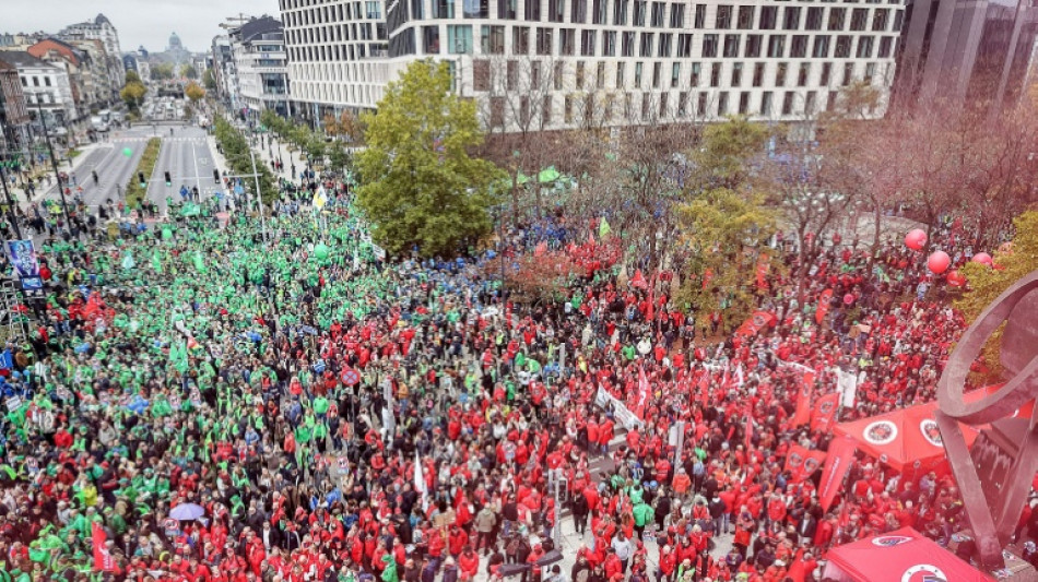 Belgique: manifestation massive à Bruxelles contre le budget "brutal" du gouvernement