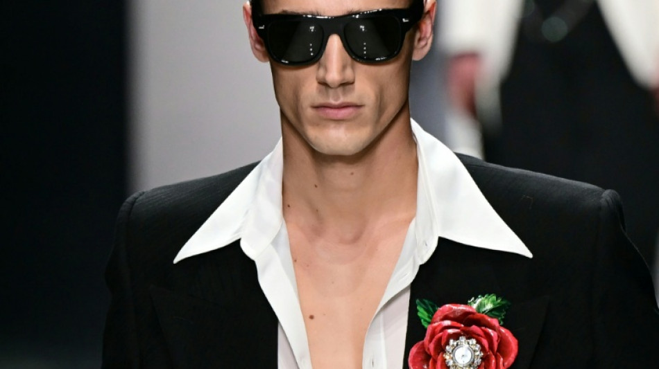 Milan menswear shows add bling with brooches