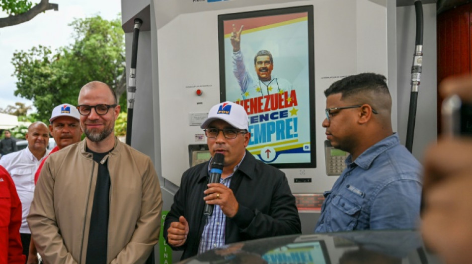 Venezuela, cerca de producir un mill&oacute;n de barriles de crudo diario: ministro