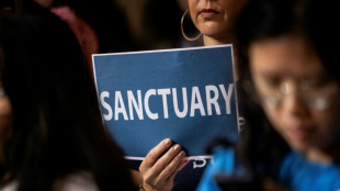 Los Angeles se declara 'cidade-santu&aacute;rio' para imigrantes com chegada de Trump