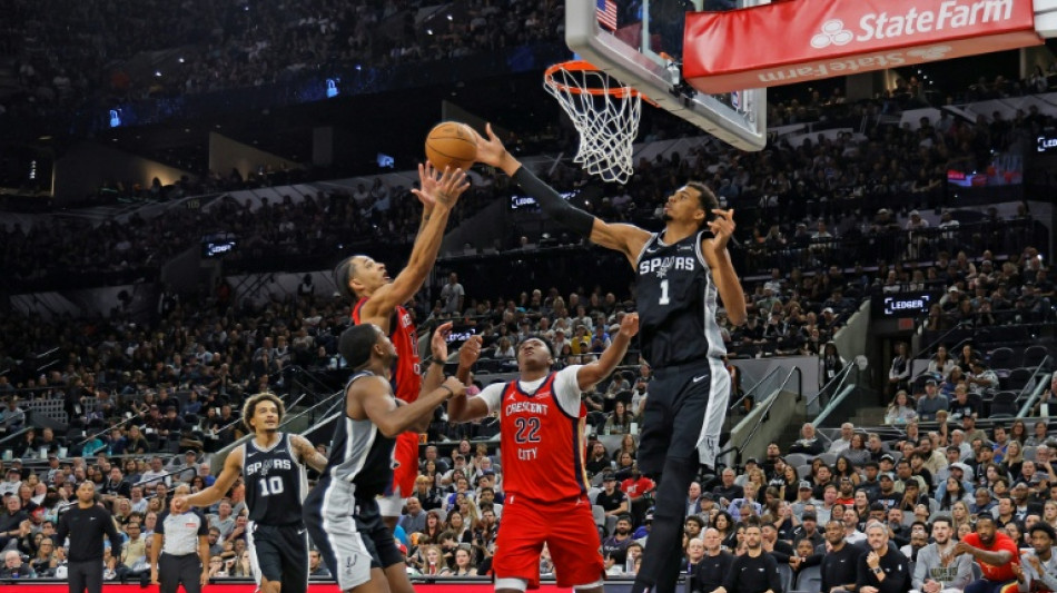 NBA: le retour de Fox porte les Spurs, les Lakers stoppés par les Hawks