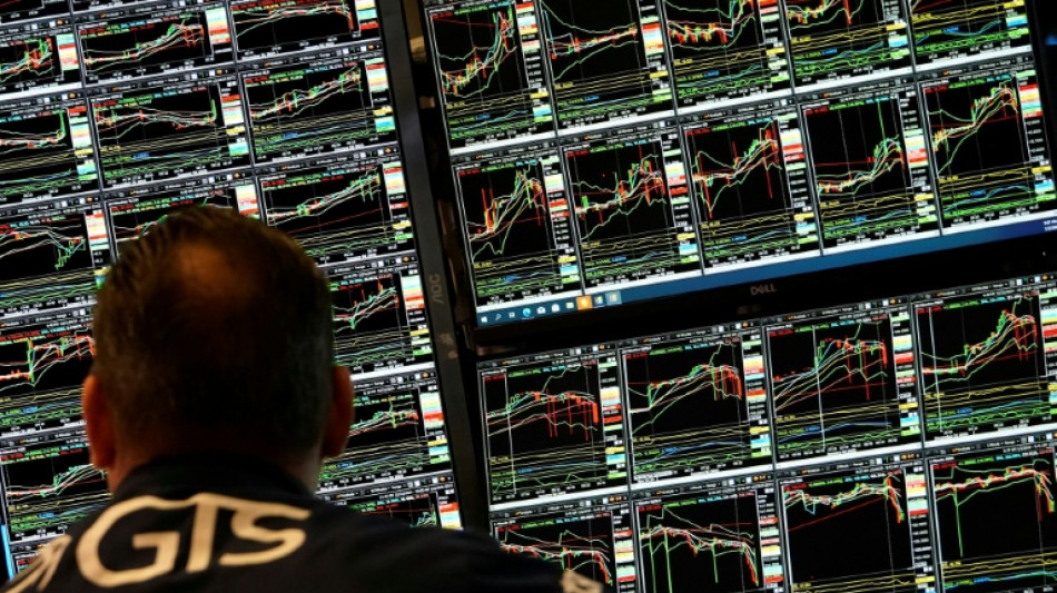Wall Street entre r&eacute;sultats de Nvidia et droits de douane