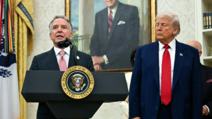 El emisario de EEUU visita centro de distribución en Gaza donde se agrava la crisis humanitaria