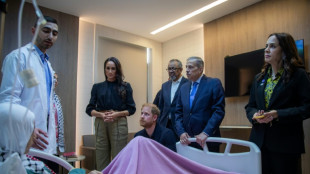 Harry e Meghan visitam refugiados e crian&ccedil;as palestinas na Jord&acirc;nia