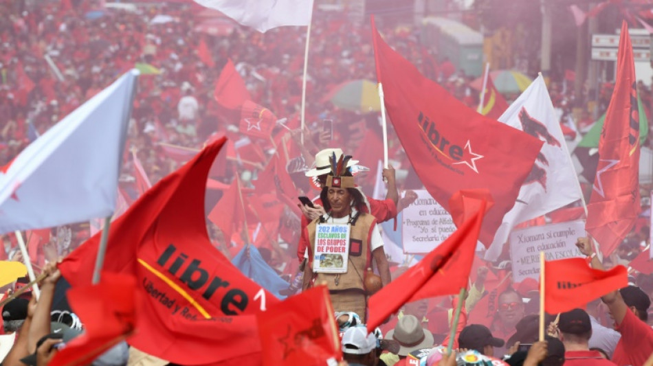 Tausende bei Solidarit&auml;tsdemo f&uuml;r honduranische Pr&auml;sidentin