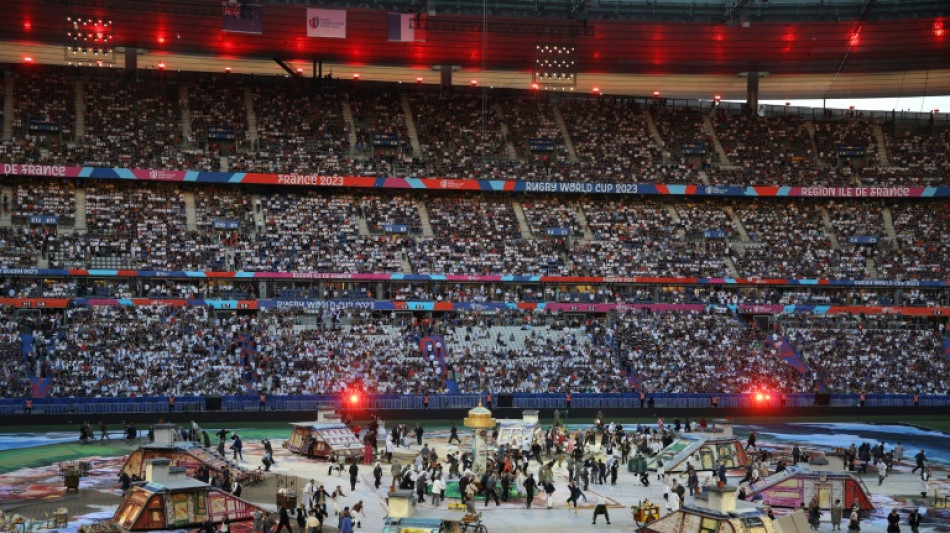 Mondial-2023: la canicule ne d&eacute;courage pas les supporters &agrave; Saint-Denis, Paris, Marseille ou Toulouse
