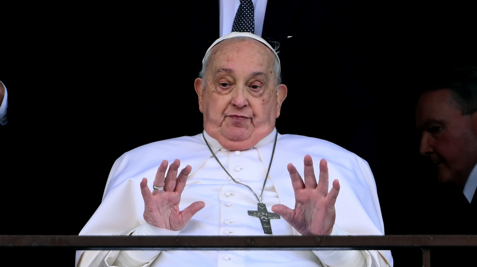 Papa, malattia è tra le prove più difficili e dure della vita