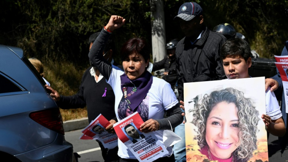El presidente de Ecuador destituye al ministro del Interior y a mandos policiales tras un femicidio