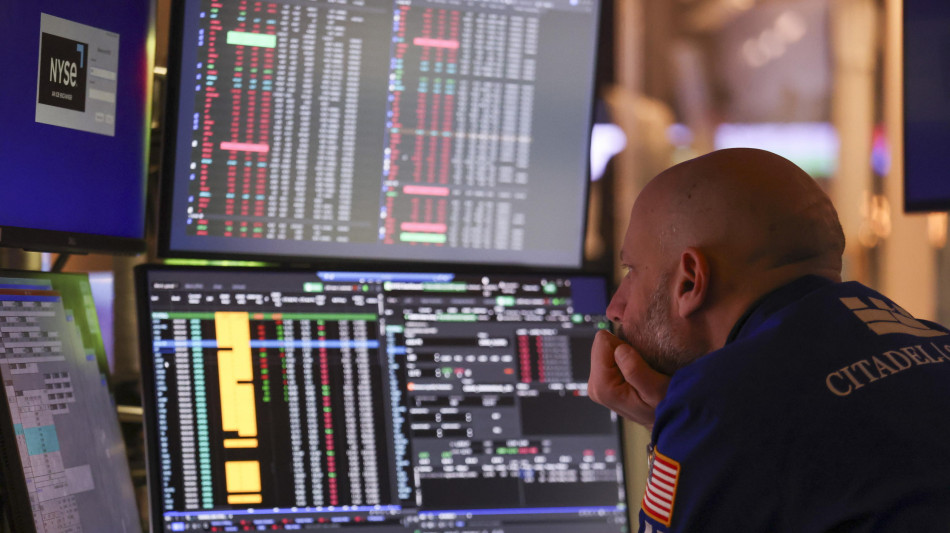 Sale ancora il prezzo del petrolio, Wti a 77,58 dollari