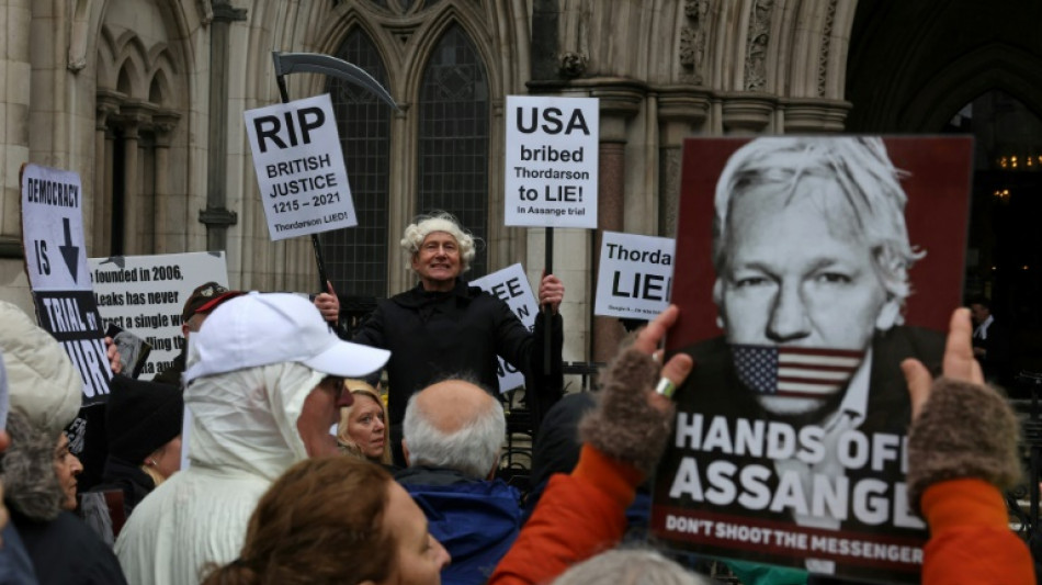 London court set to rule on Julian Assange extradition