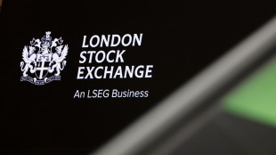 Borsa: l'Europa chiude contrastata, Parigi -0,13%, Francoforte +0,26%