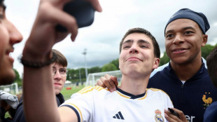 Foot: le Real Madrid attend Mbapp&eacute; pour continuer la f&ecirc;te