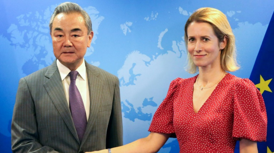 China y la UE no deberían "buscar la confrontación", dice el canciller del país asiático