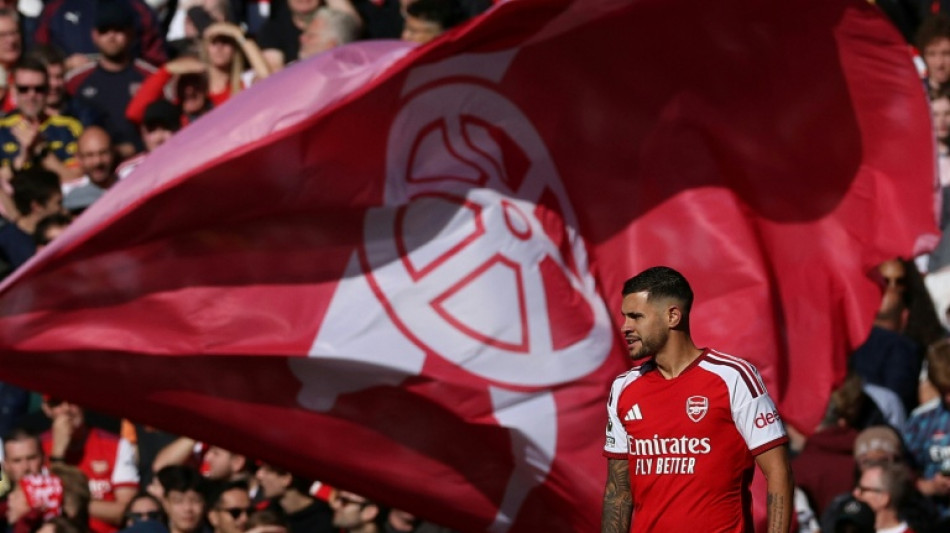 Arsenal back on track after Leeds scare, five-star Chelsea run riot