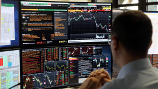 Borsa: Milano si consolida a +0,5% con Eni, calo Stellantis