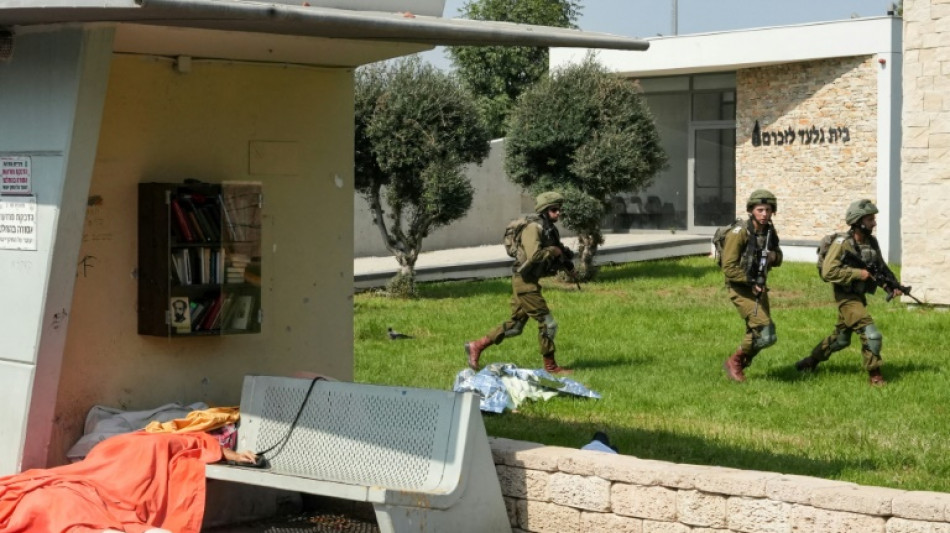 Zehntausende Soldaten k&auml;mpfen in Israel weiter gegen Hamas-Eindringlinge