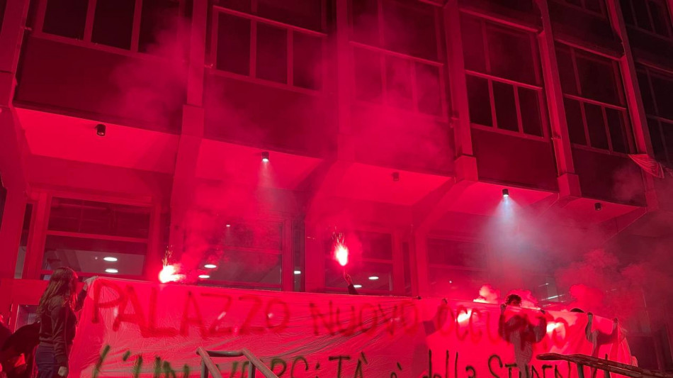 Vietato l'evento di Aska, occupata la sede dell'ateneo a Torino