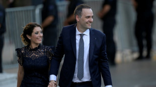El jefe de gabinete de Milei admite que omiti&oacute; declarar medio mill&oacute;n de d&oacute;lares