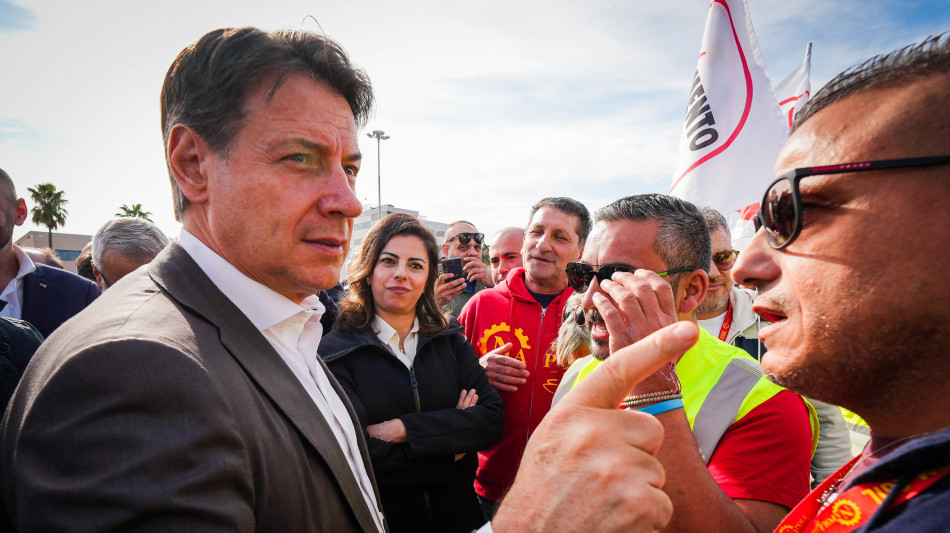 Conte, Meloni ipocrita, azzerare Garante non più credibile