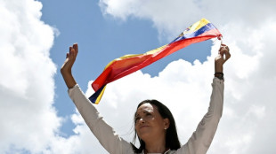 Oposição da Venezuela, liderada por Machado, marcha contra posse de Maduro