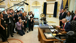 Juez de EEUU ordena a la Casa Blanca restablecer el acceso a medios vetados por Trump