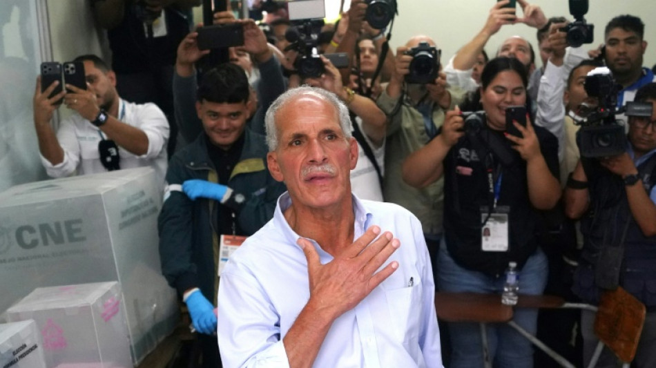 Pr&eacute;sidentielle au Honduras : les candidats de droite, dont celui adoub&eacute; par Trump, au coude-&agrave;-coude