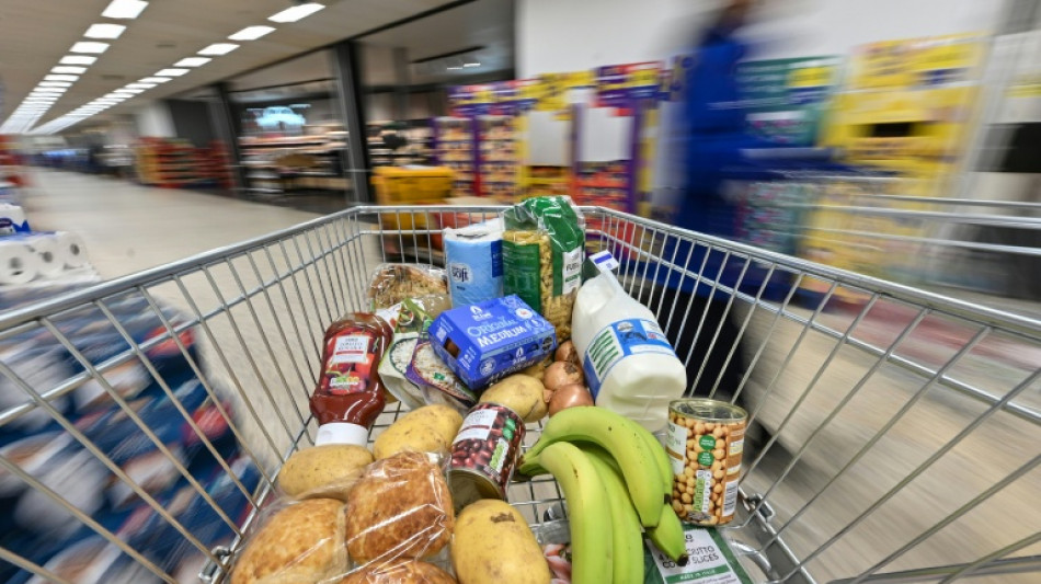 Royaume-Uni: l'inflation ralentit, aubaine pour le nouveau gouvernement