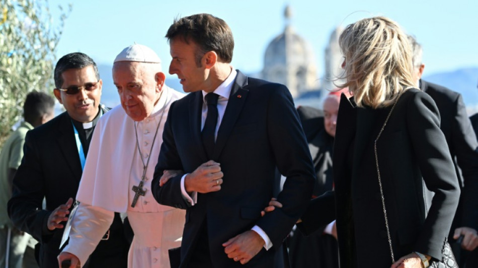 Papst wirbt bei Abschlussmesse in Marseille f&uuml;r bessere Aufnahme von Fl&uuml;chtlingen