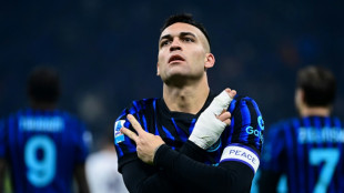 Milan e Napoli esperam por trope&ccedil;o da Inter para assumir lideran&ccedil;a da Serie A