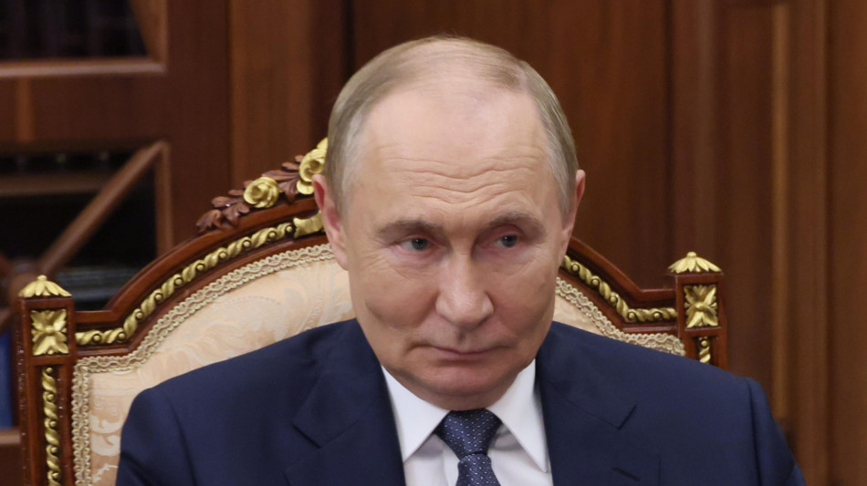 Putin, con Usa discutiamo possibilità cooperare in Alaska