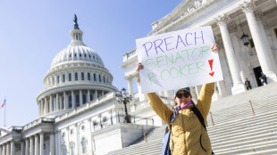 Parla a Congresso oltre 24 ore, senatore dem Booker batte record