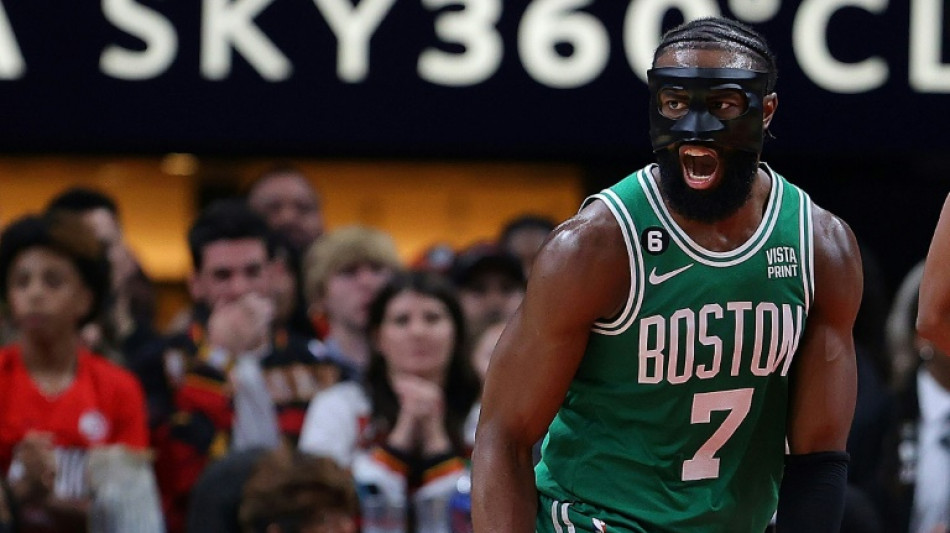 Play-offs NBA: Brown et Tatum portent les Celtics en demi-finale de conf&eacute;rence