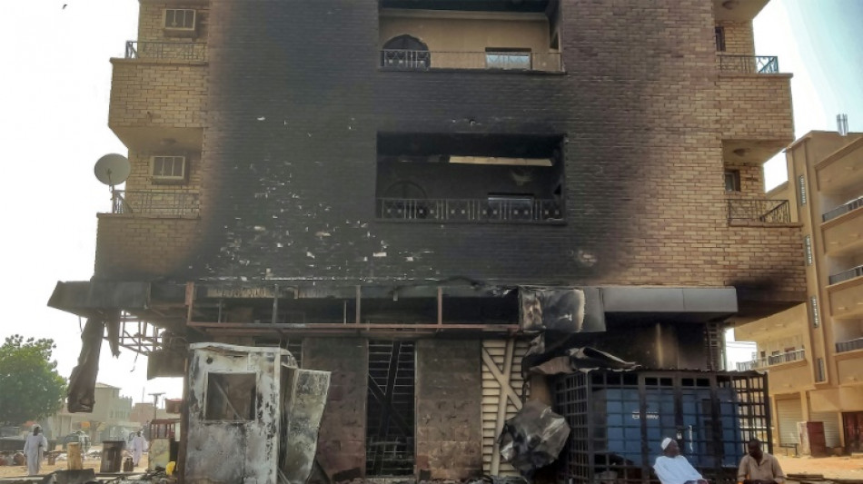 Ajuda humanit&aacute;ria ainda n&atilde;o chegou &agrave; capital do Sud&atilde;o, apesar de cessar-fogo