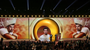 Bad Bunny faz hist&oacute;ria ao levar Grammy de &Aacute;lbum do Ano