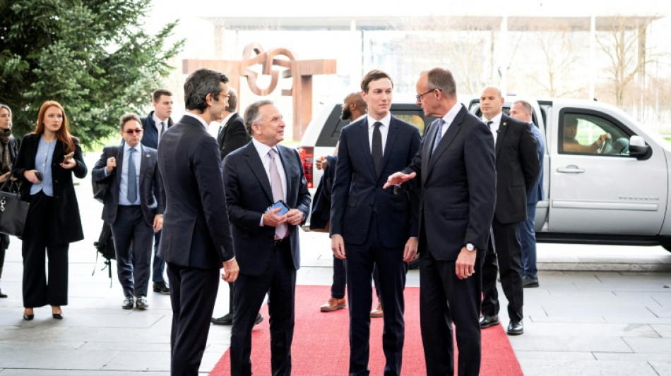 Zelenski se reúne con emisarios de EEUU en Berlín para negociar un fin del conflicto