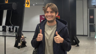 Calcio: De Roon torna sul dito medio alla Roma, 'post che non avevo autorizzato'