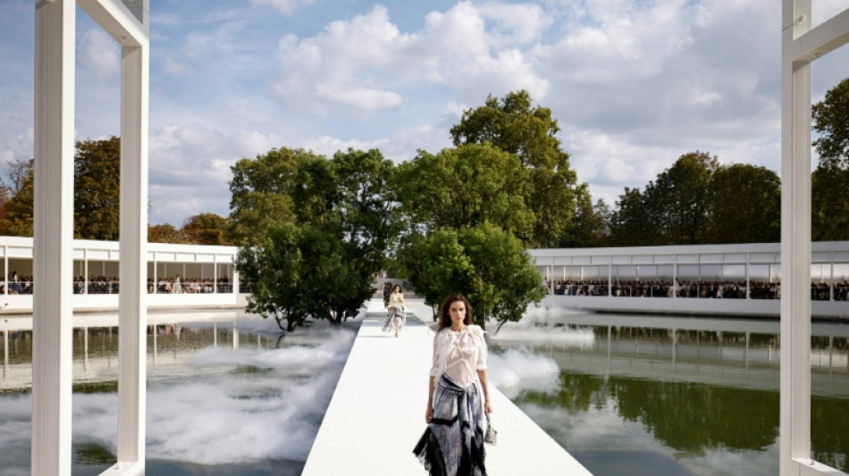 Con una colecci&oacute;n folk y floral, Anderson reafirma su estilo en Dior