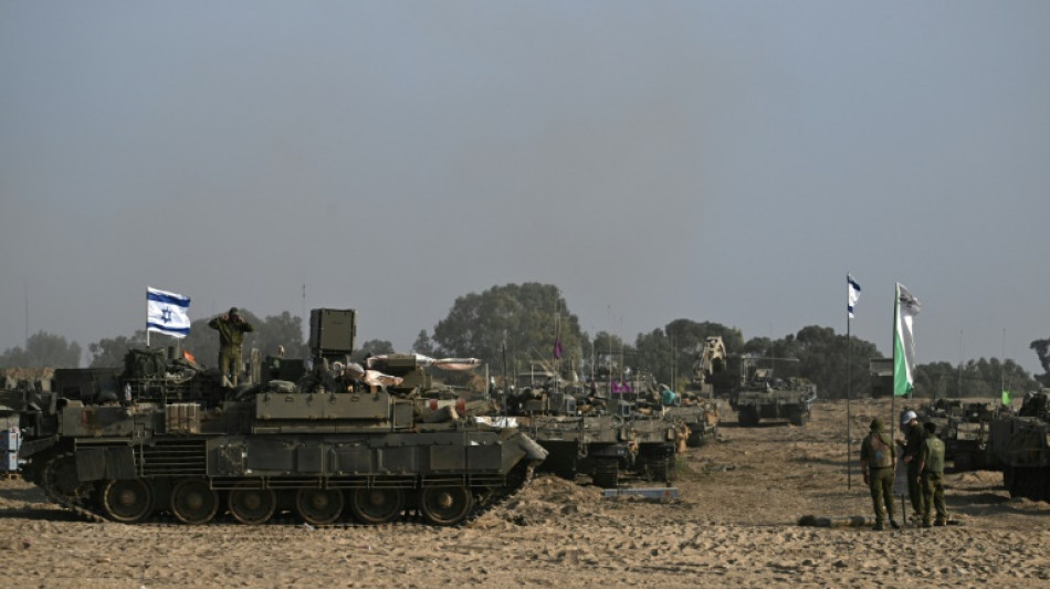 A la lisi&egrave;re de Gaza, des soldats isra&eacute;liens dans l'attente