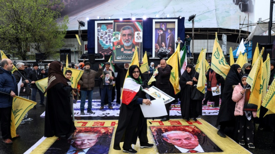 En pleine rue &agrave; T&eacute;h&eacute;ran, de hauts dirigeants d&eacute;fient les bombardements isra&eacute;lo-am&eacute;ricains