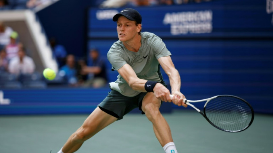Sinner perde set, mas vence 1&ordm; jogo ap&oacute;s pol&ecirc;mica por doping no US Open