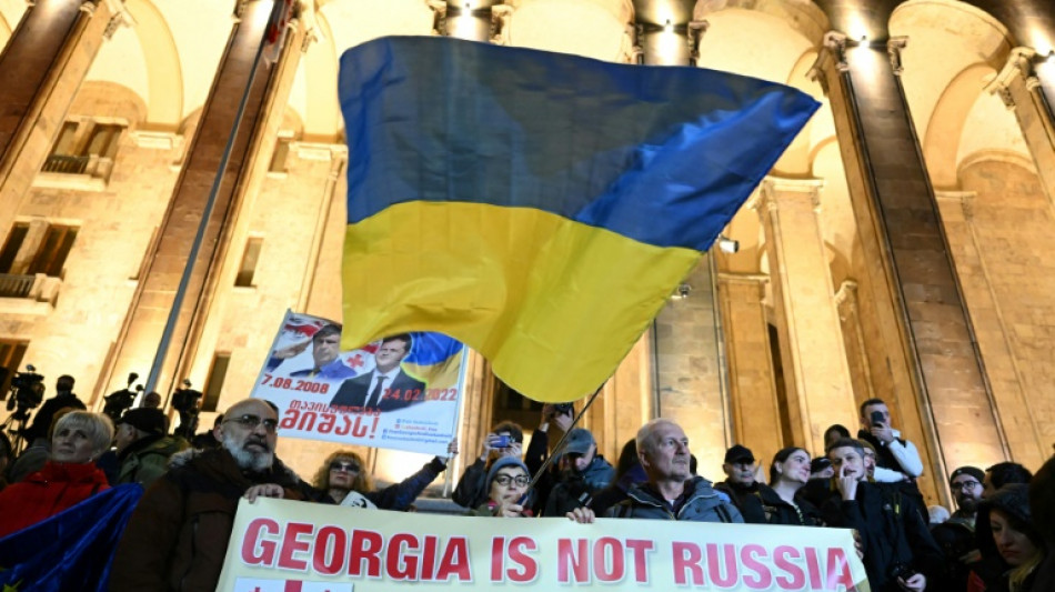 Wahl in Georgien: Wahlkommission will Stimmzettel teilweise neu ausz&auml;hlen lassen