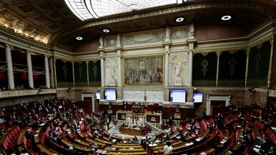 Frankreichs Abgeordnete stimmen &uuml;ber Misstrauensantrag ab