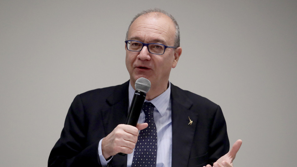 Firmato contratto scuola, Valditara 'risultato storico'