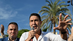 FnV vota a favore della seconda risoluzione di maggioranza