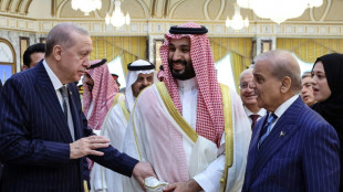 Saudi-Arabien, T&uuml;rkei und Pakistan schlie&szlig;en inmitten von Iran-Krieg Verteidigungsabkommen