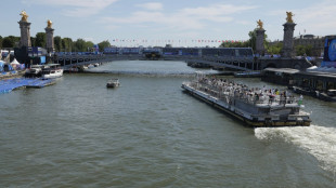 Seine zu schmutzig: M&auml;nner-Triathlon auf Mittwoch verschoben