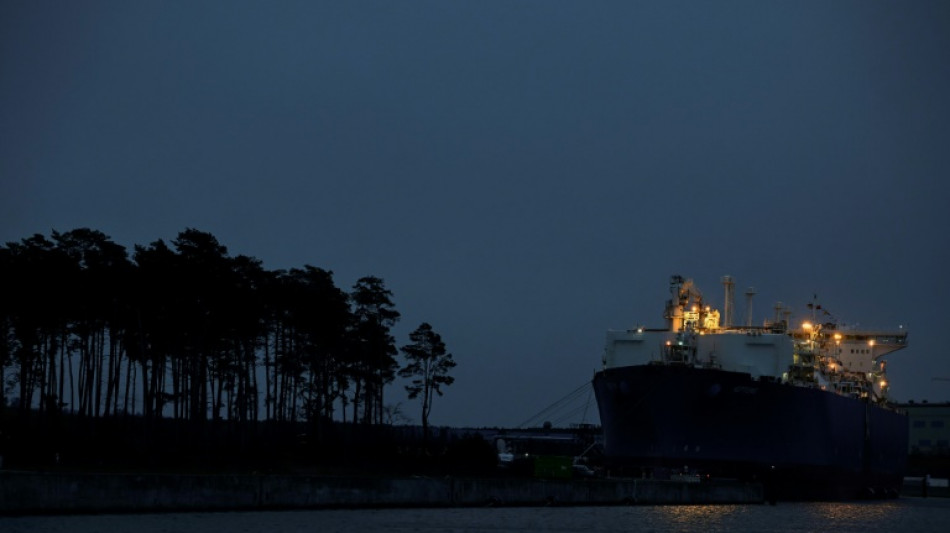 Deutsche Regas k&uuml;ndigt Chartervertrag mit Bund f&uuml;r LNG-Schiff vor R&uuml;gen